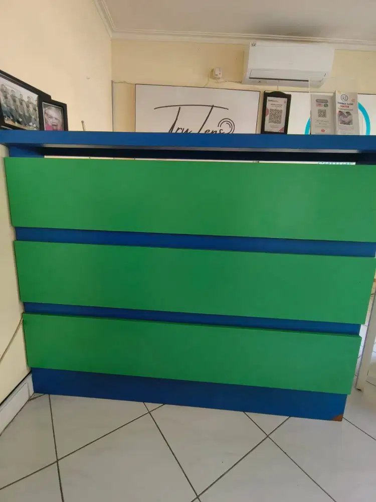 Meja Front Office / Resepsionis Kantor Bekas