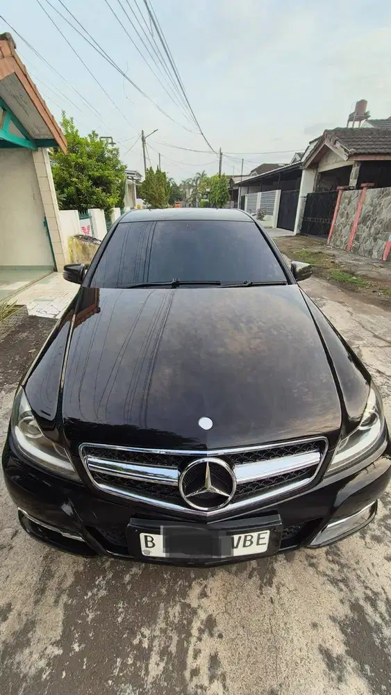 Mercedes Benz  C200 W204 2013 Hitam