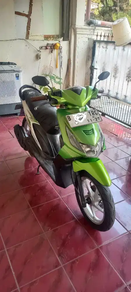 Honda Beat Karbu 110cc warna Hijau Putih tahun 2012