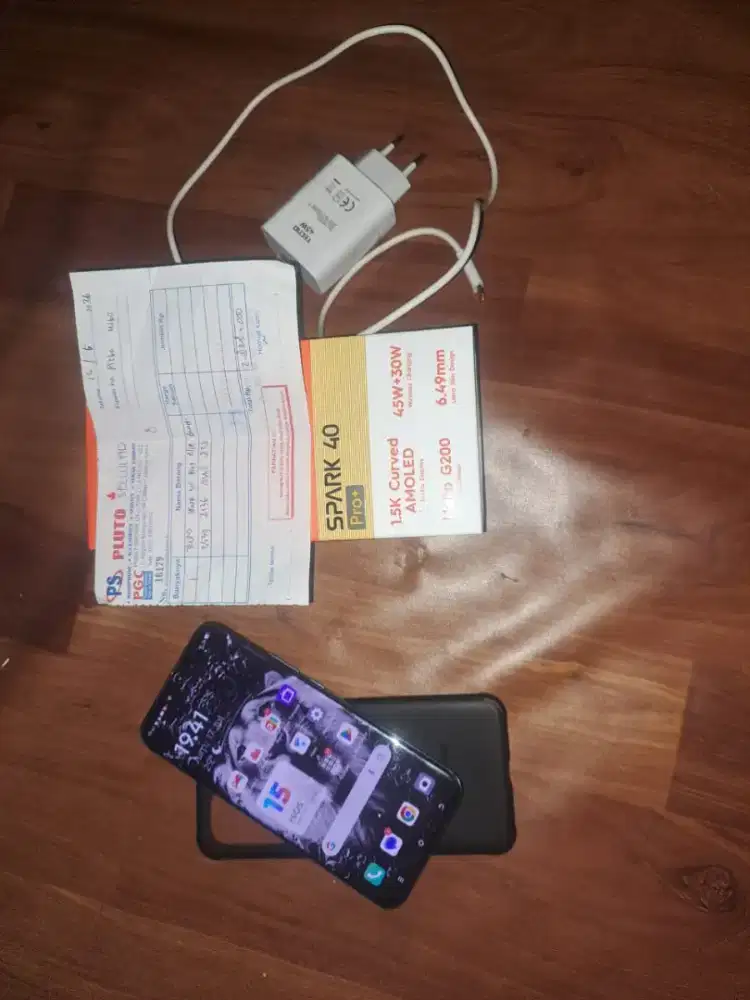 Tecno spark 40 pro plus 8/128
