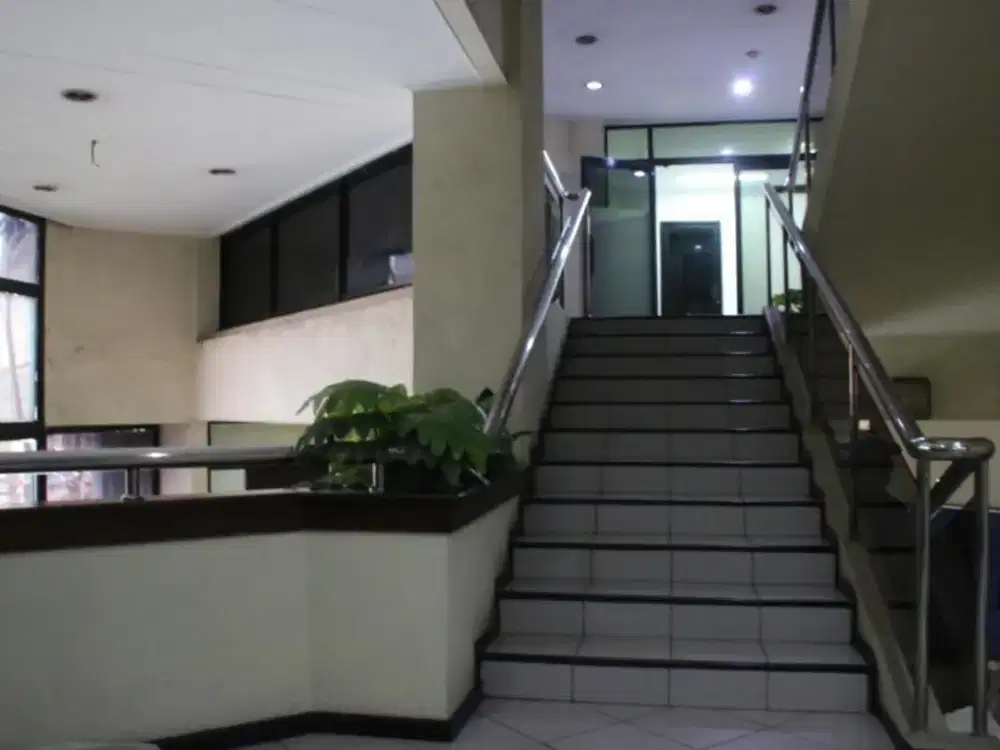Gedung4lantai,Kelapa Gading, Luas 1320M,Jauh Dibawah NJOP, Strategis, Murah,