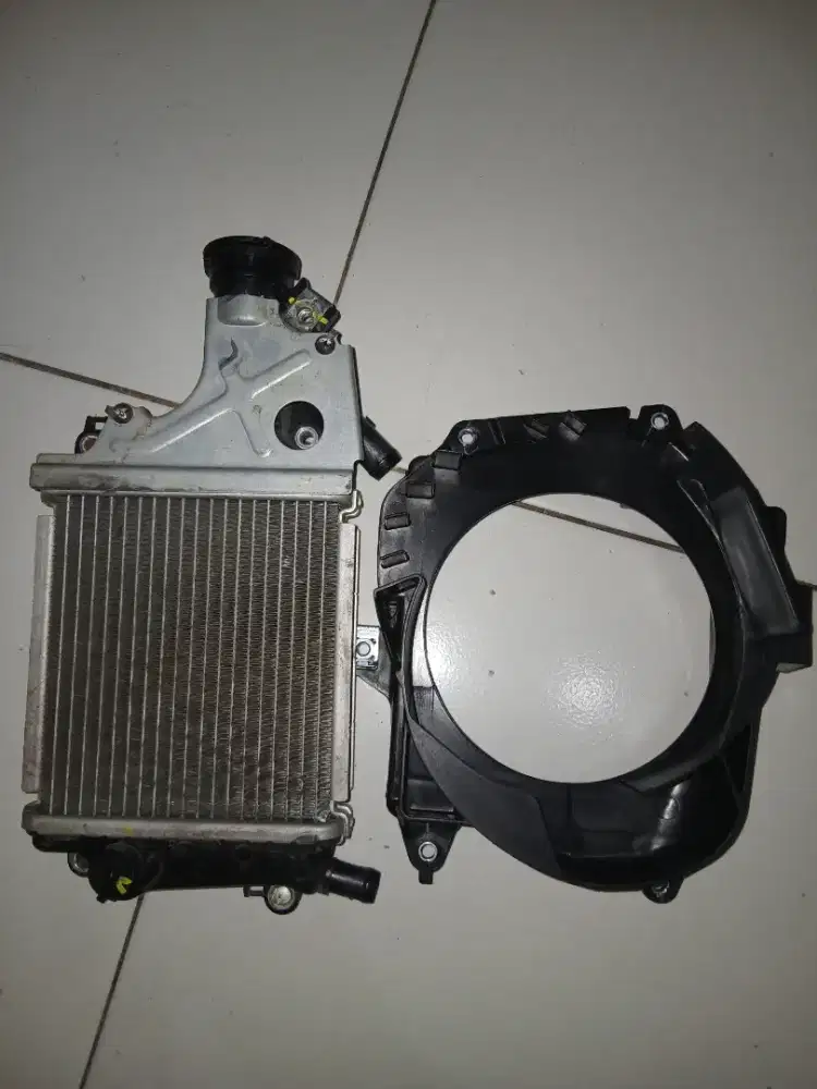 komponen Radiator Assy asli untuk motor Honda