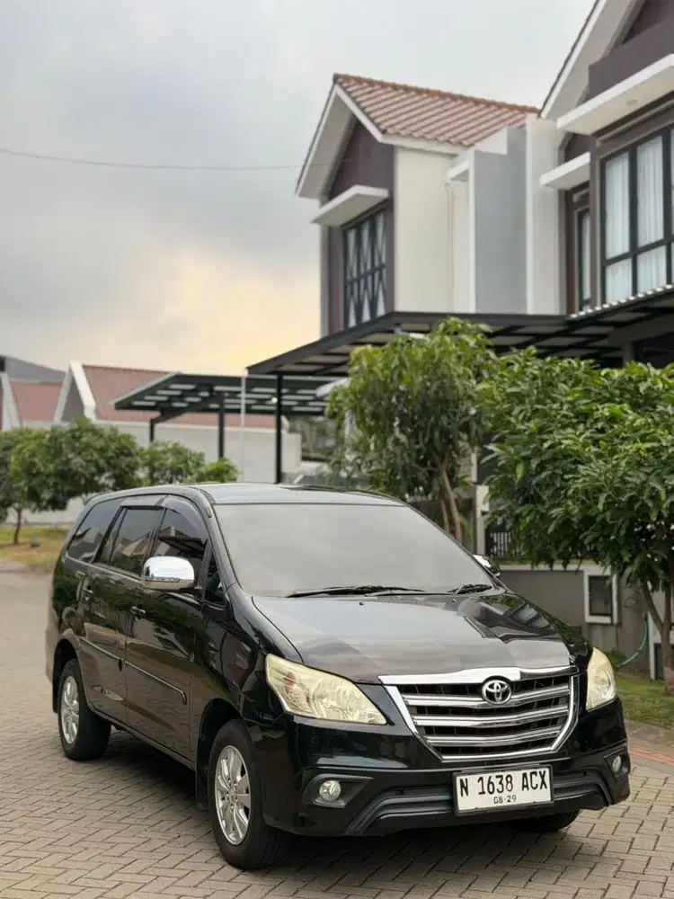 Toyota Kijang Innova G 2.0 manual bensin 2014