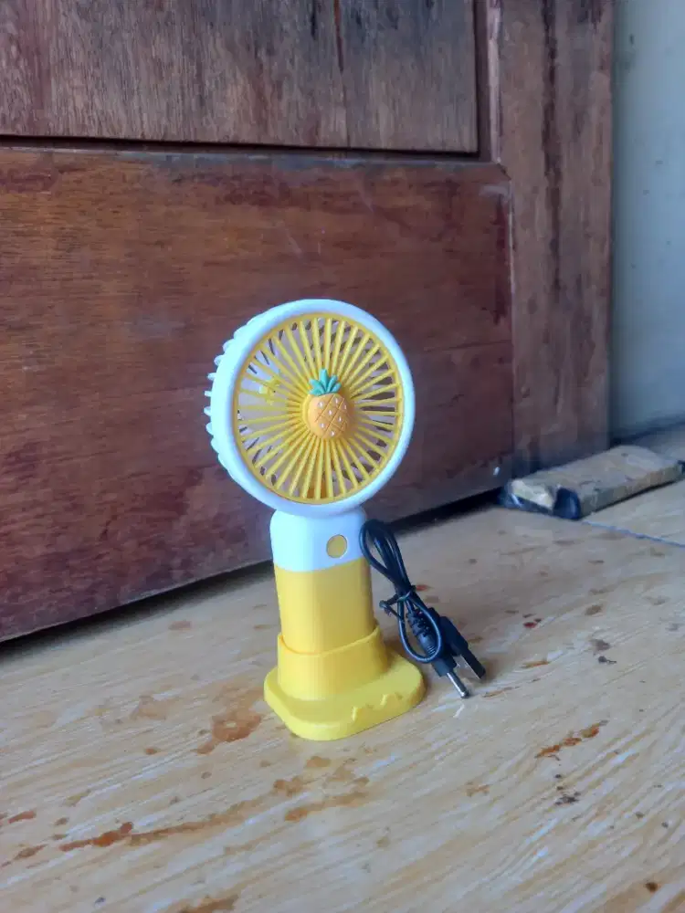 Kipas mini portable