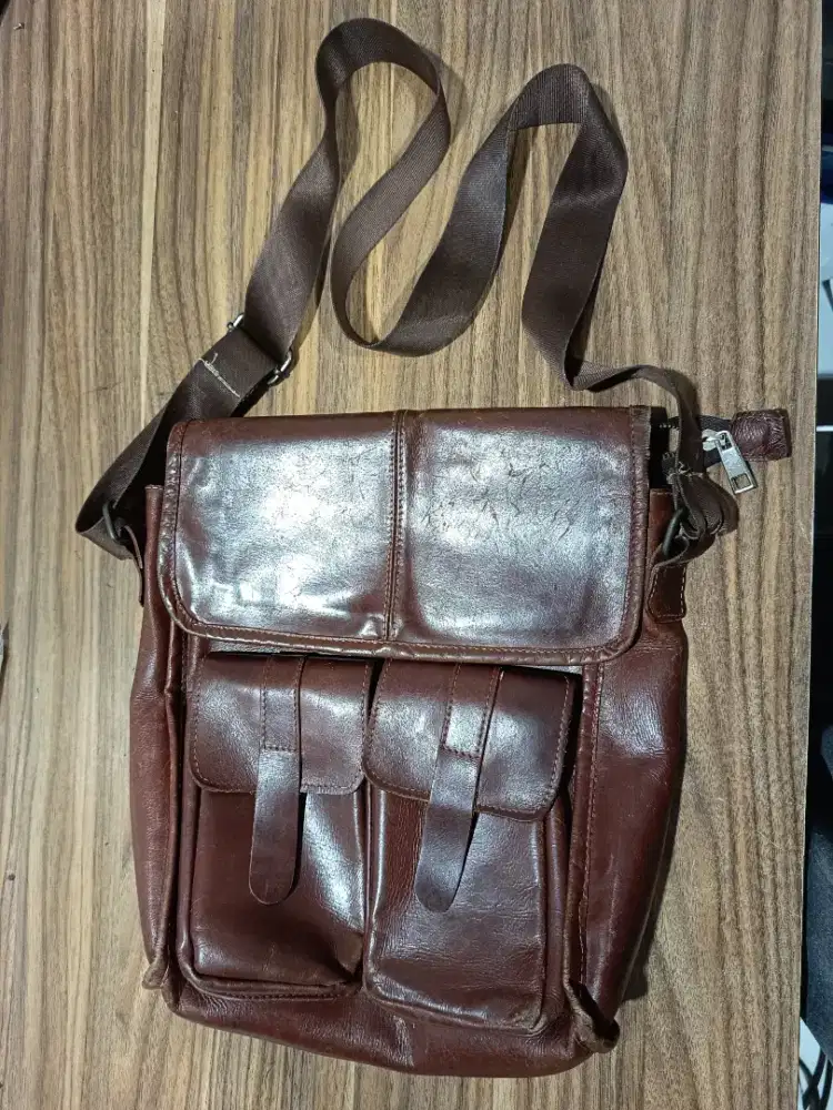 Tas kulit kambing tas selempang tas pria