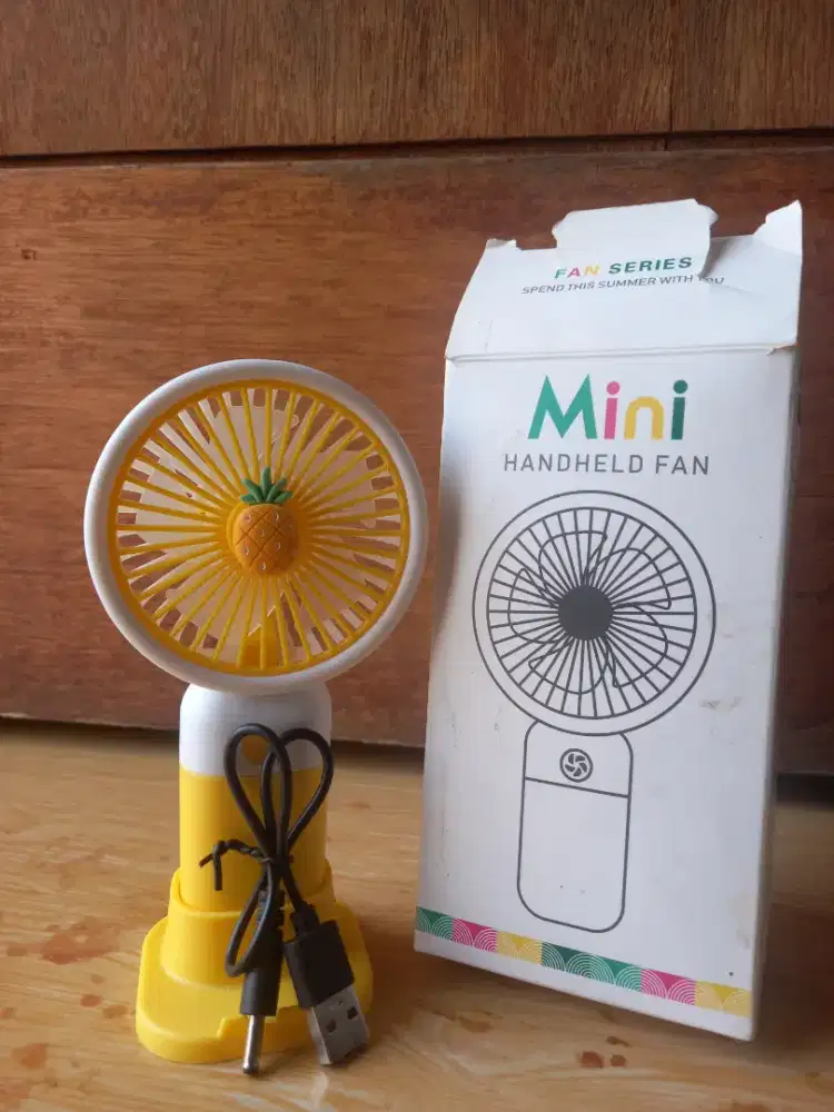 Kipas mini portable