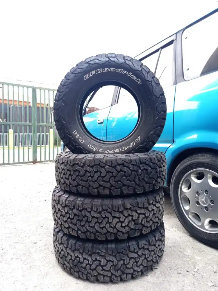 Ban BFGoodrich atko3 215 75 15