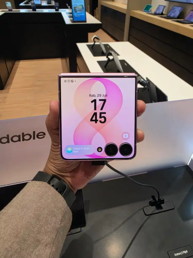 Pre Order New Galaxy ZFlip8