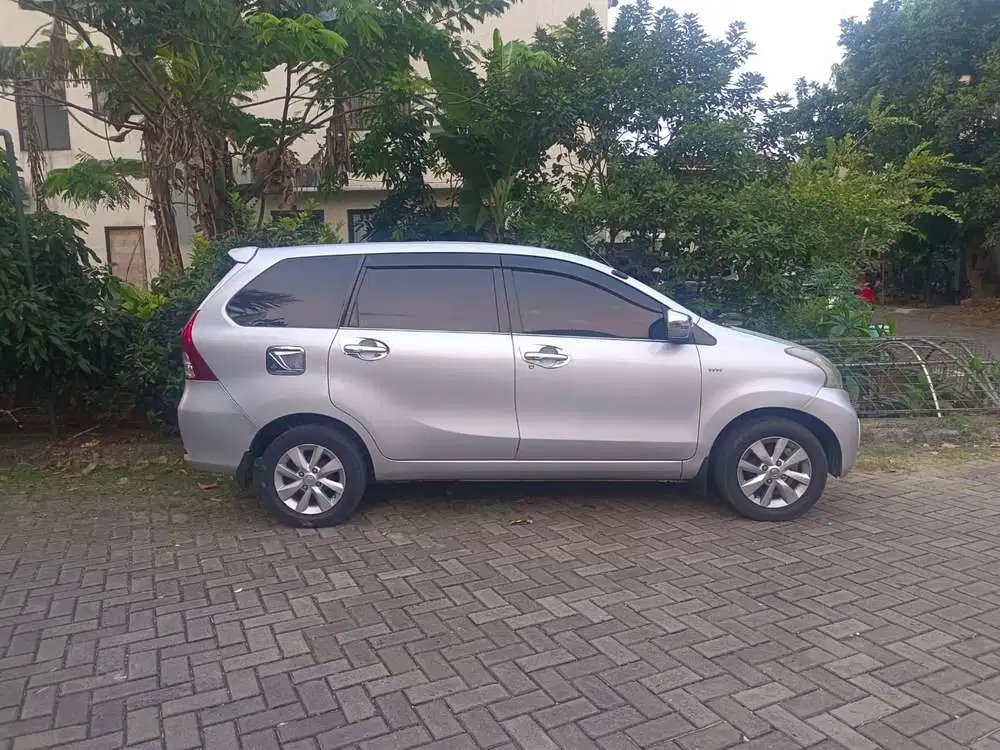 Toyota Avanza 2012 Bensin