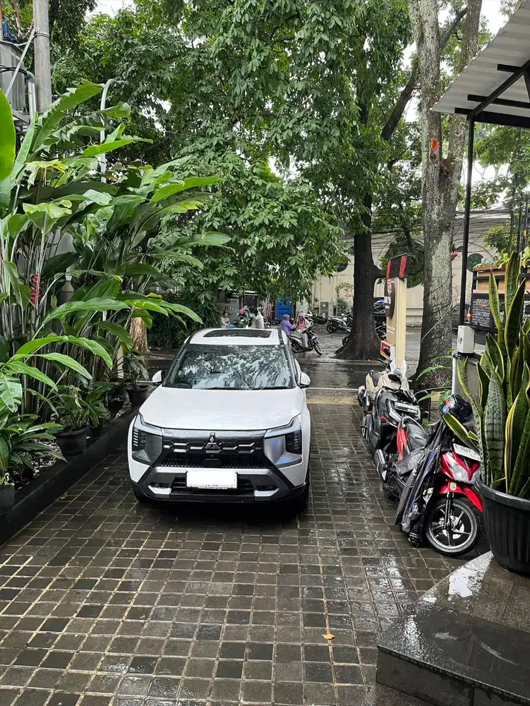 Mitsubishi Destinator 1.5Ultimate Putih Mutiara