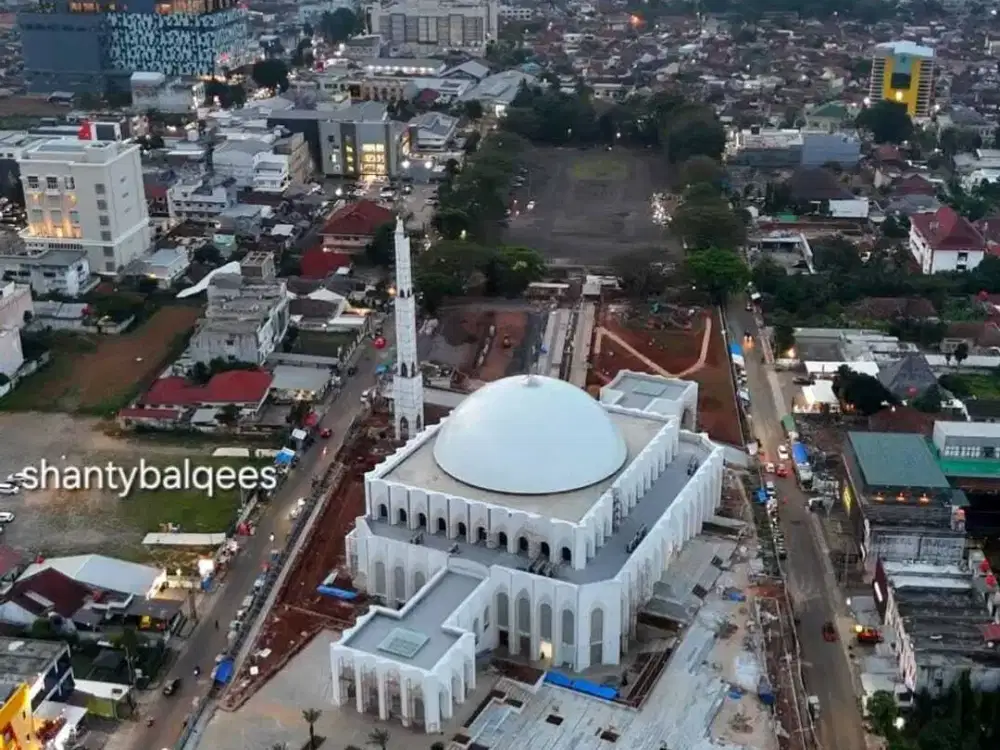 JUAL LAHAN DEKAT TUGU ADIPURA SAMPING MASJID RAYA BAKRI SABURAI