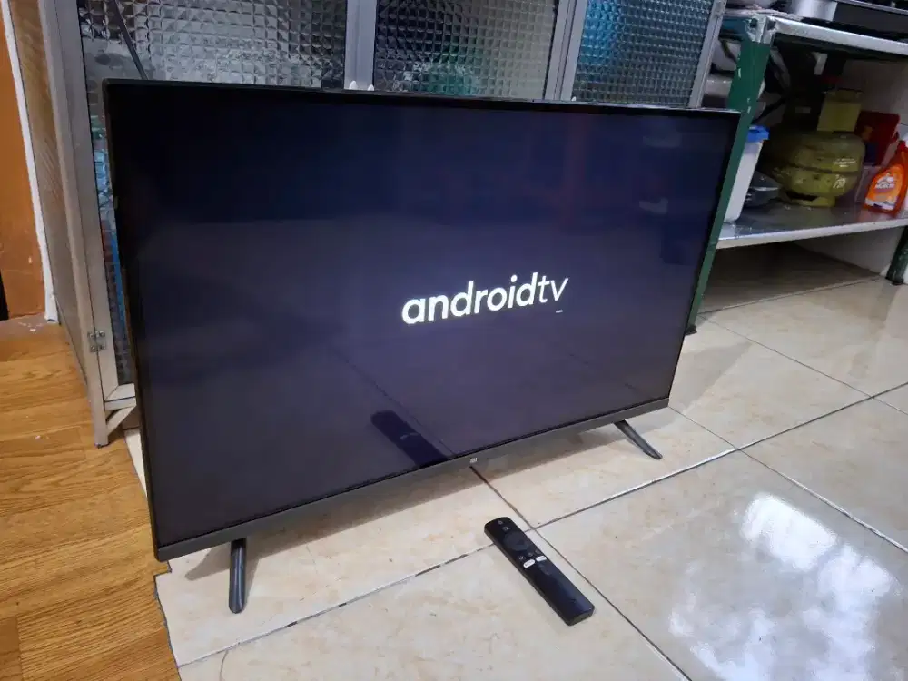 Xiaomi Mi TV 4 L32M6-EI Display 32inch Android TV Masih Mulus Segel