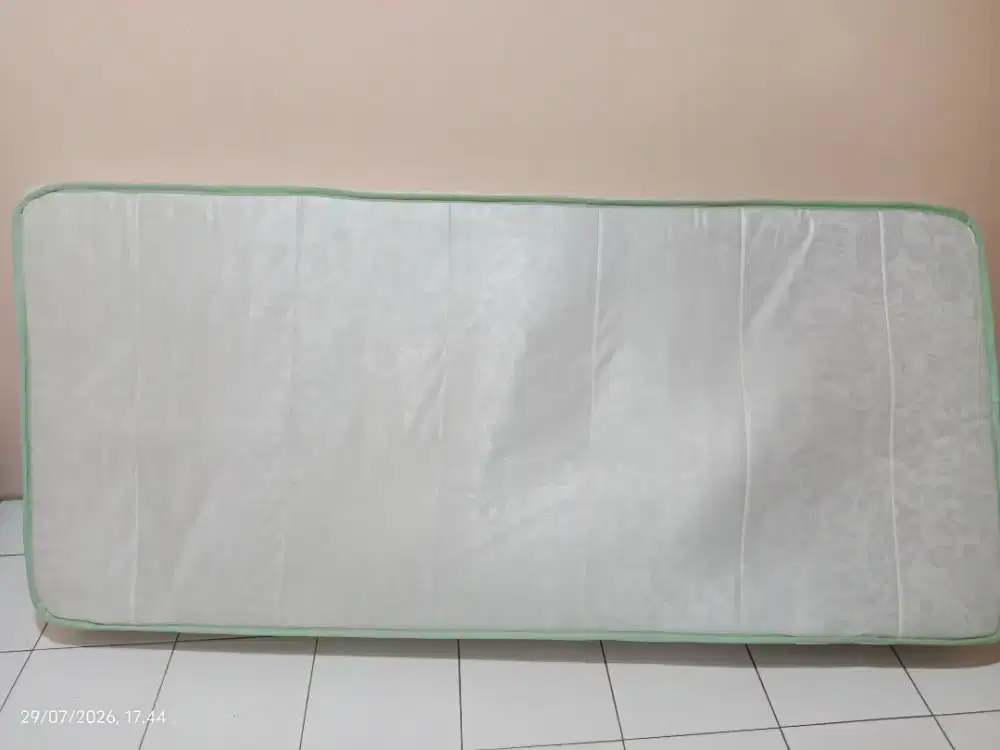 Kasur Second Merk Novilla, Lebar 90Cm x Panjang 200Cm x Tebal 16Cm