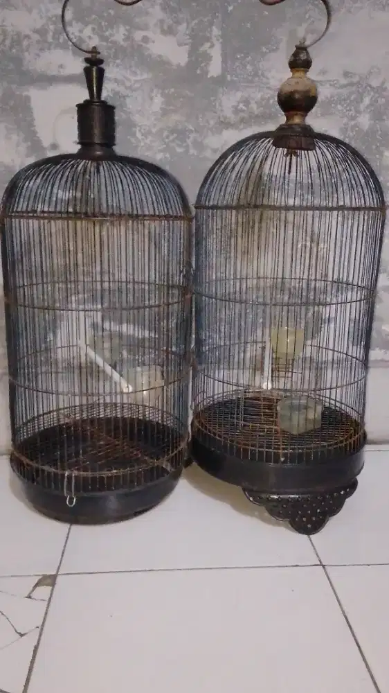 Jual cepat BU 2 pcs kandang kapsul lovebird