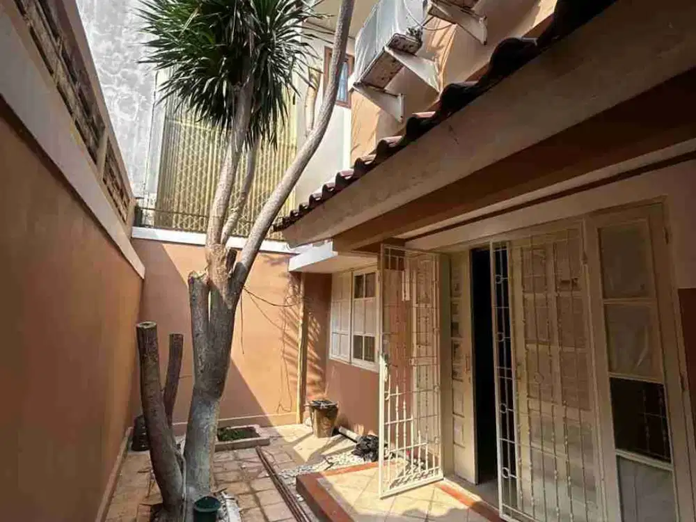 Disewakan Rumah 2 Lantai di Puri Marina, ancol barat