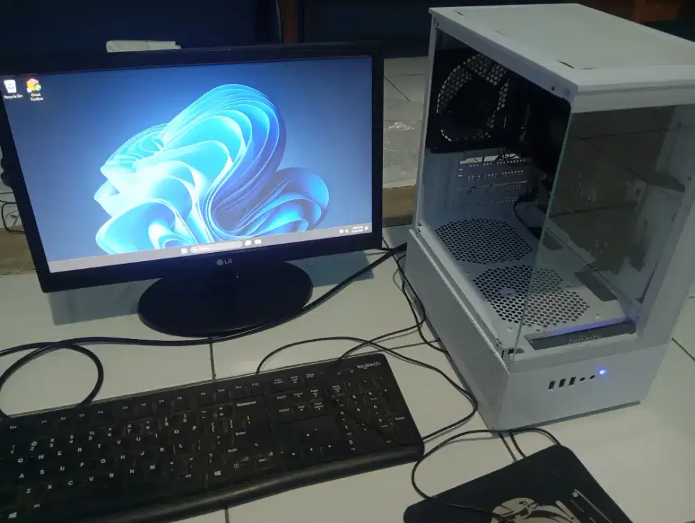 FULLSET PC AMD RYZEN 5 4600G + MONITOR 20 INCH