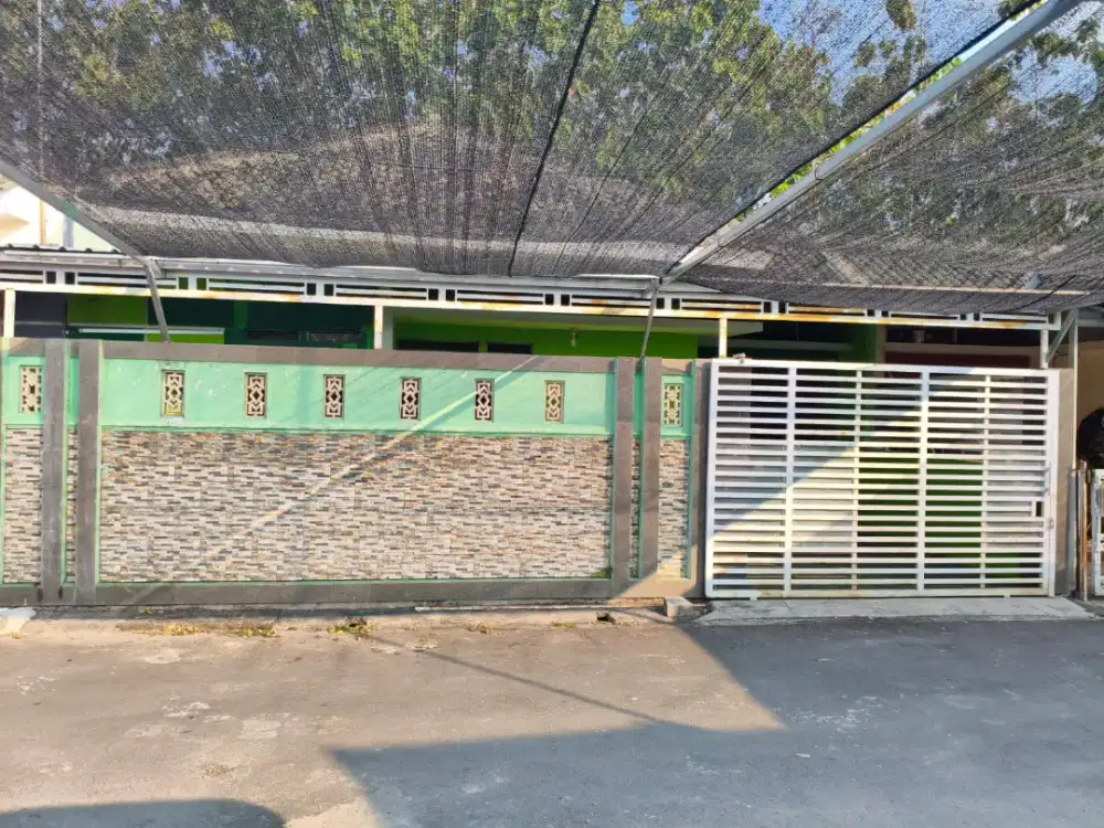 Disewakan Rumah Strategis