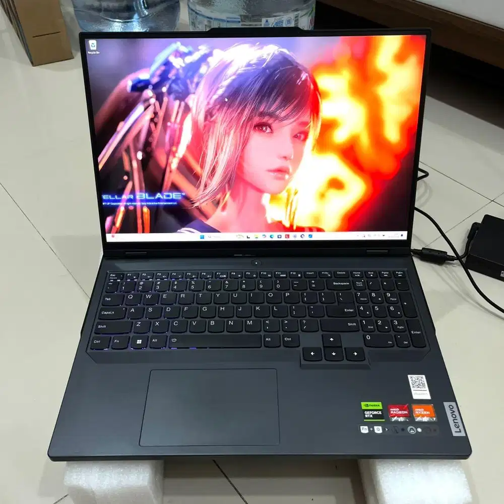 Lenovo Legion Pro 5 16ARX8 Ryzen 7745HX RTX 4070 16/1TB