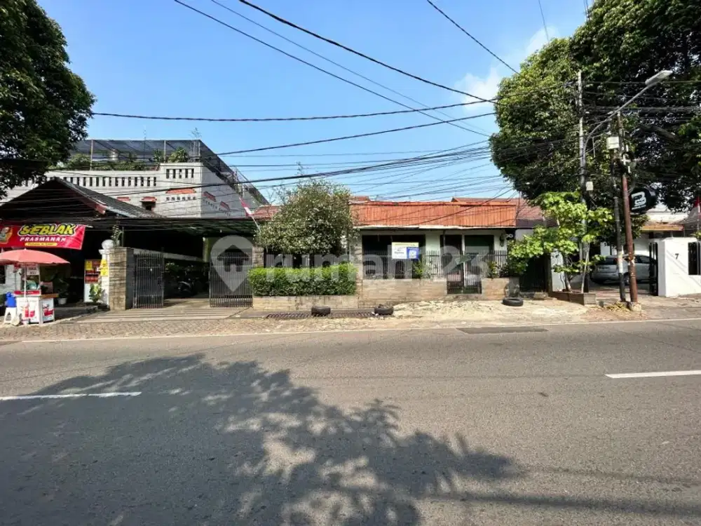 Rumah Luas Modern Hitung Tanah Tebet Akses Jalan Utama SHM Imb