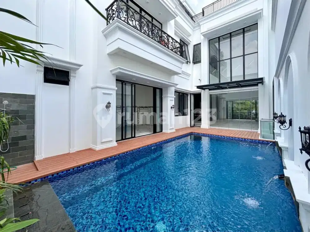 RUMAH LUXURIOS AMERICAN CLASIC DEPAN ECOPARK TEBET