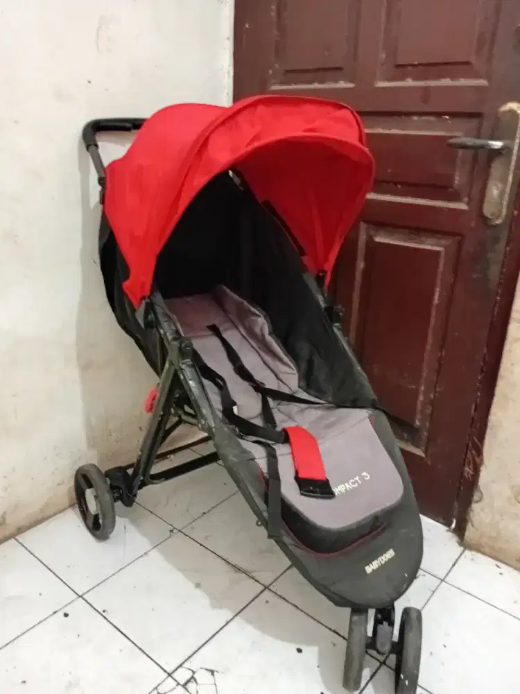 Stroller babydoes masih bagusss preloved harga 300ribu siap antar