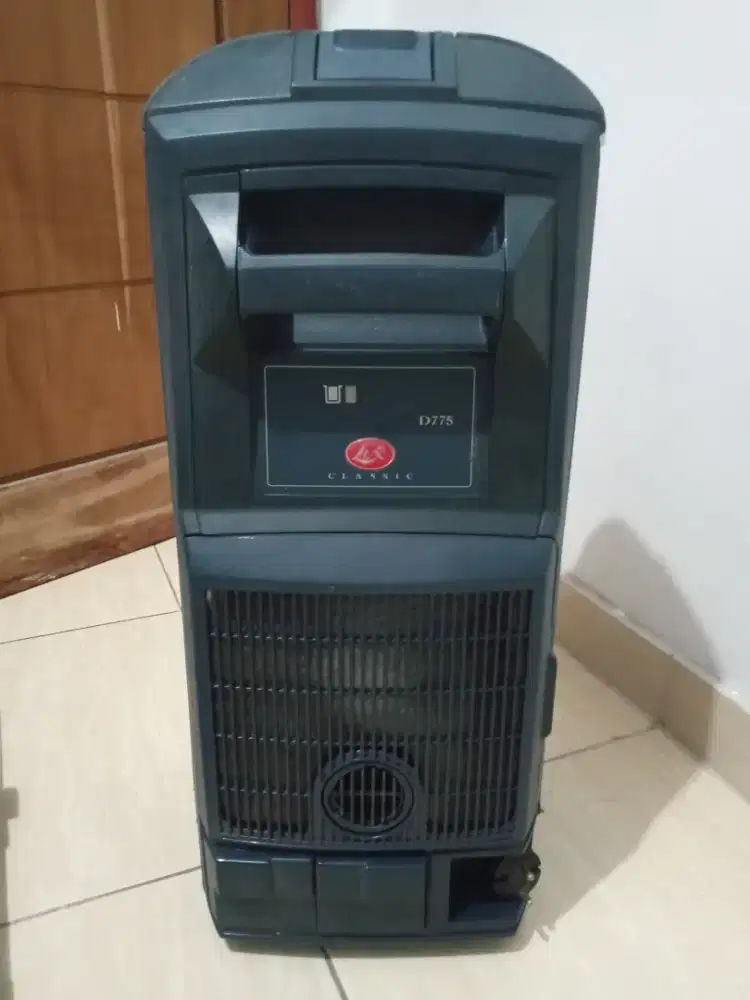 Vaccum cleaner LUX D775