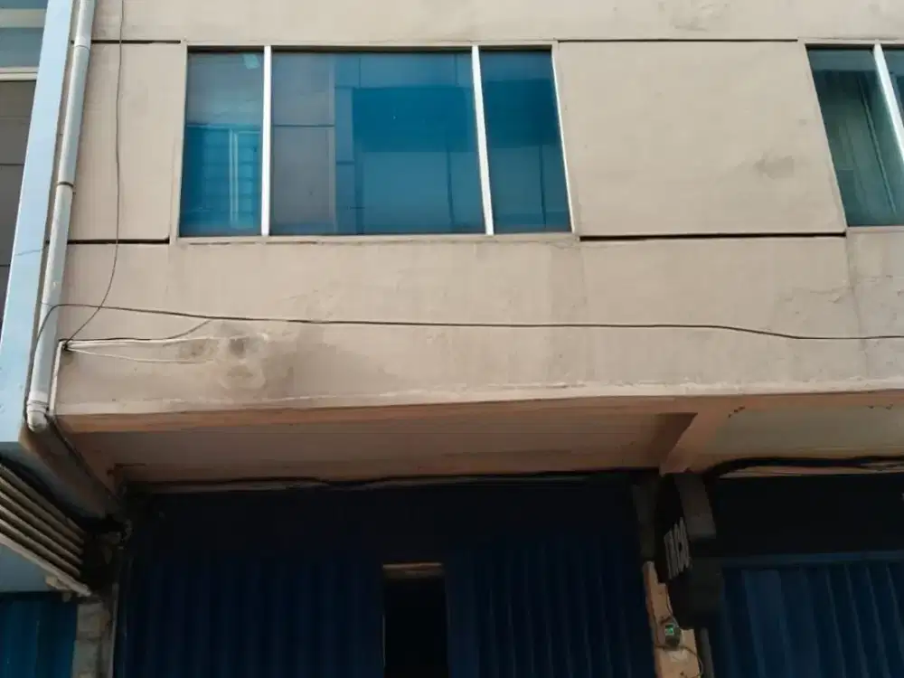 Ruko Bubutan depan BG Junction Surabaya  dimensi 4x12 meter bangunan 3 lantai, luas bangunan 160m2