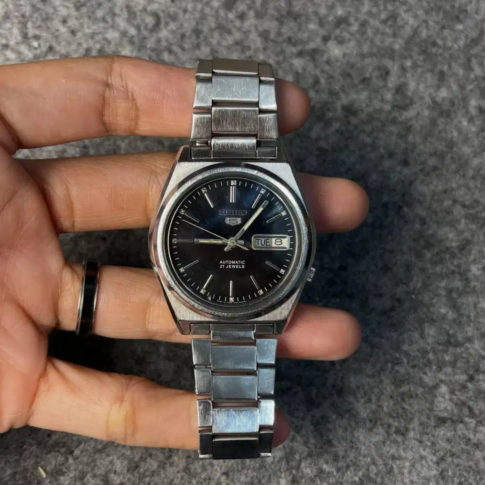 Dijual jam tangan second seiko original hitam