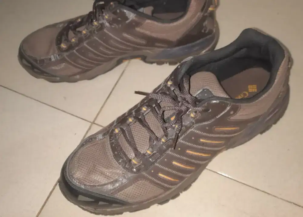 Sepatu Columbia Trekking (Size 48/49)