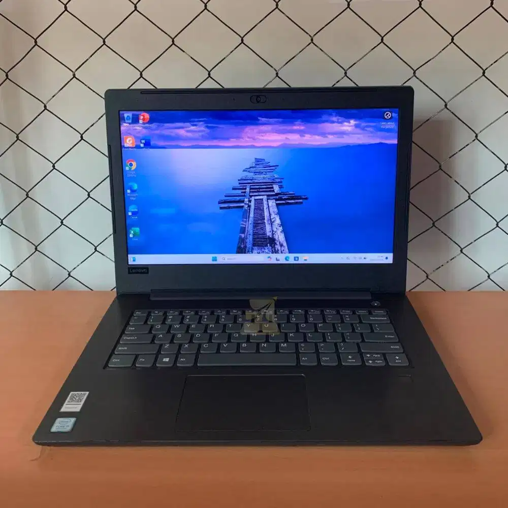 Lenovo Ideapad V330 14IKB / i5-8250U / 8GB / SSD 256GB / WIN 11