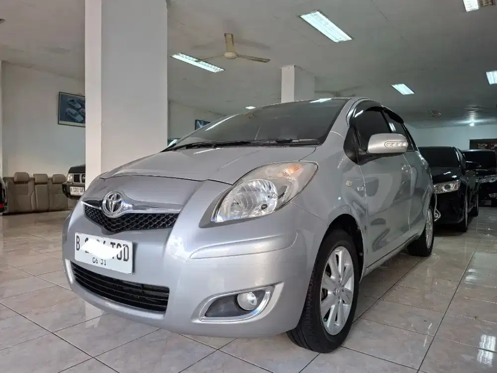 Toyota Yaris 1.5cc J Manual 2011