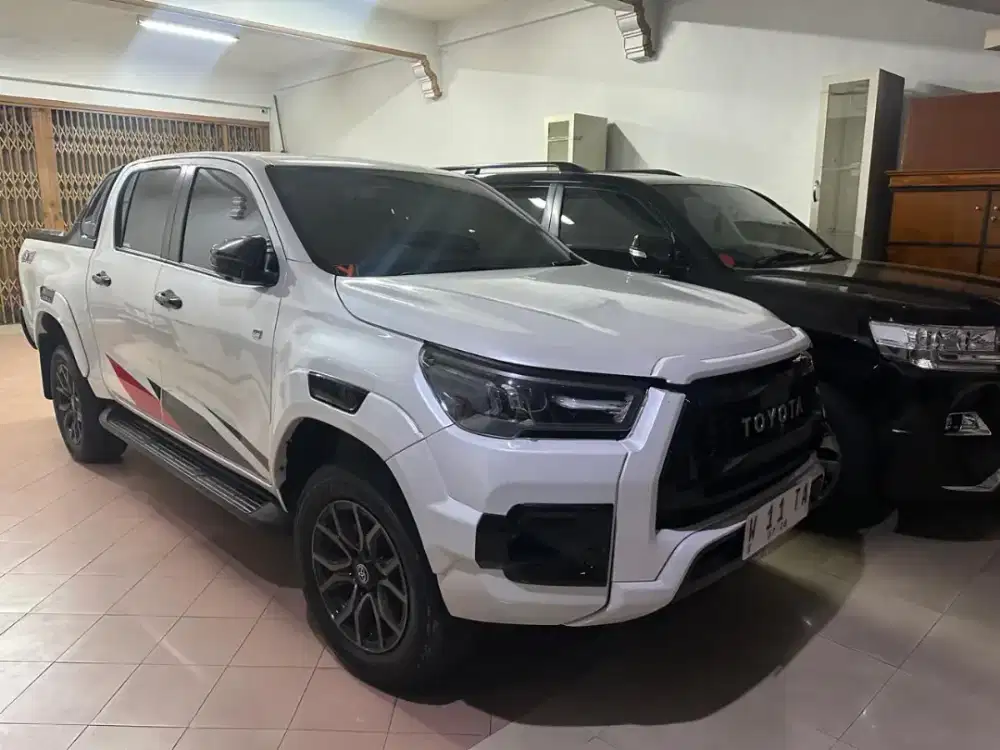 Toyota Hilux GR 2.8 2023 Istimewa Tgn 1 Langka Antik