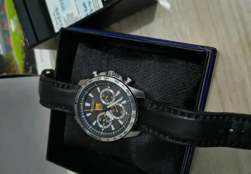 For sale Jam tangan Seiko Chronograph Barcelona SSB073P2