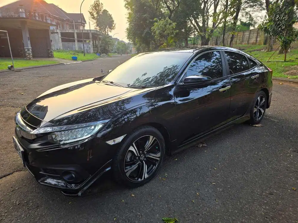 Honda Civic 2018 Bensin