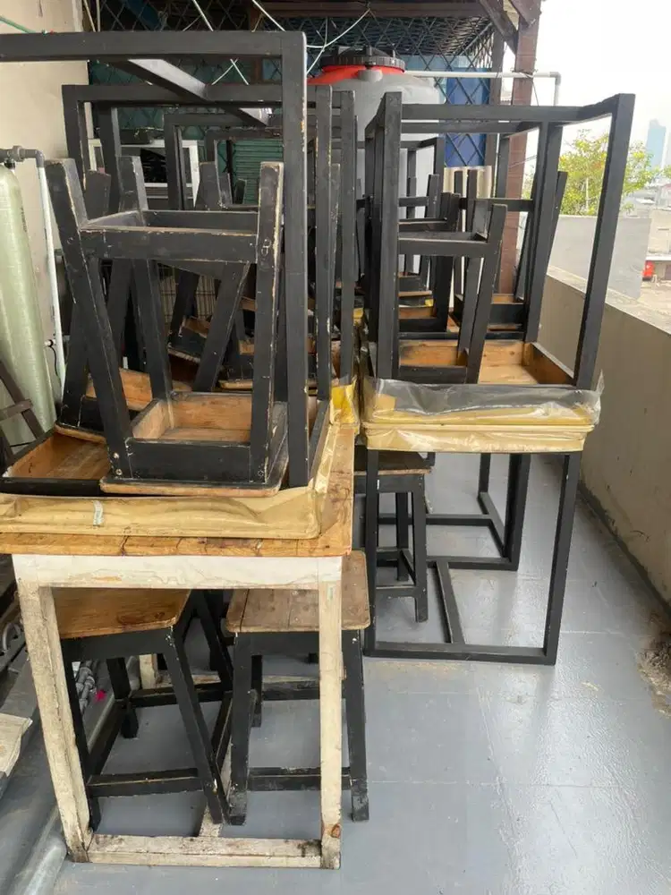 Meja Kursi Bekas Cafe