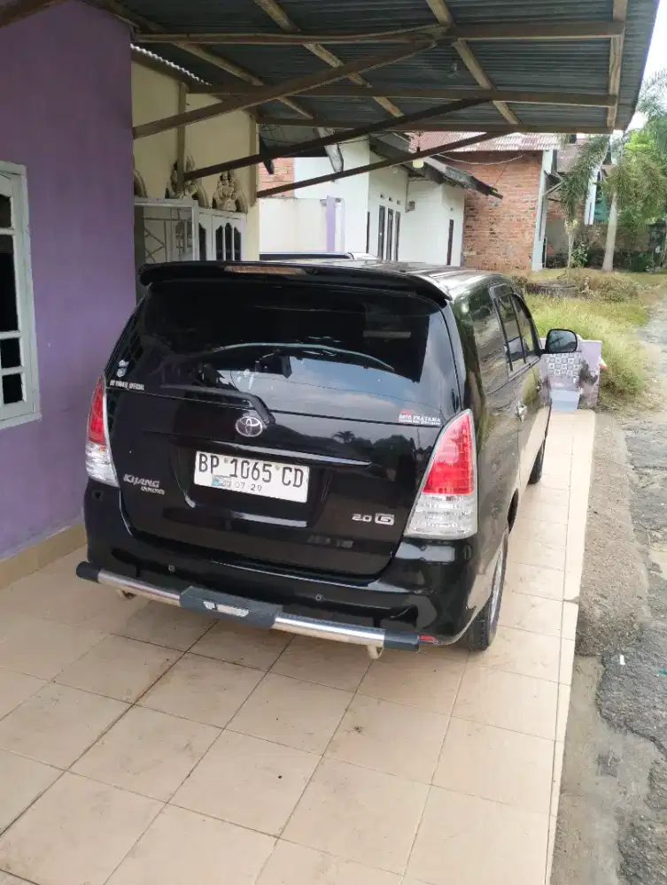 INNOVA TIPE G 2.0 MATIC 2009