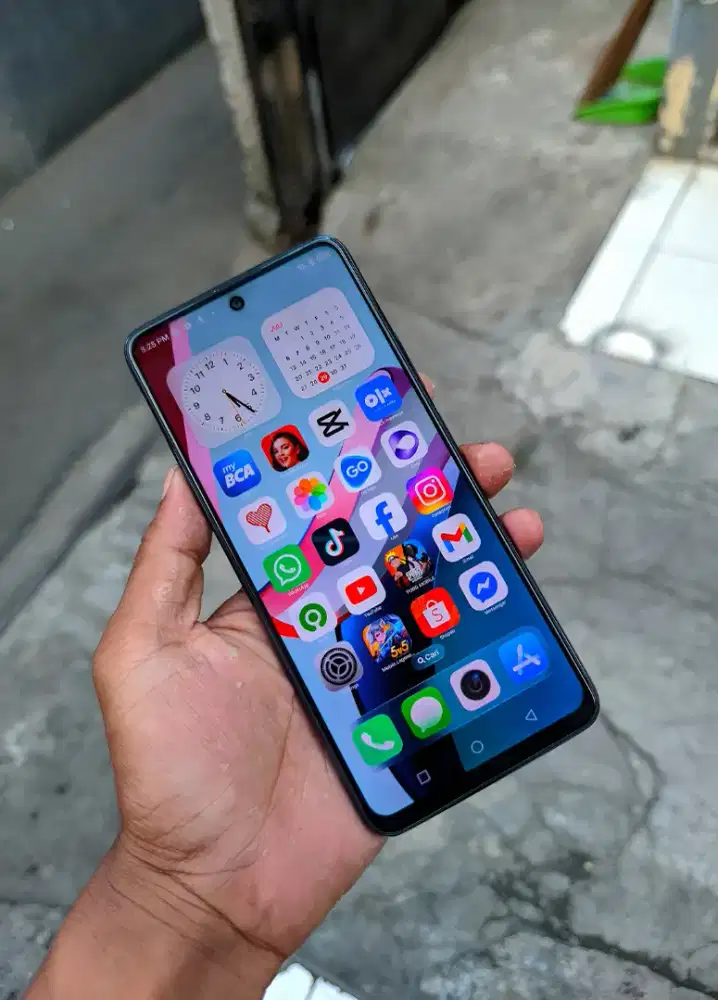 Infinik note 10 pro mulus apik  siap pakai
