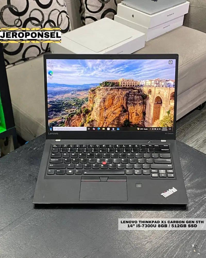 LENOVO THINKPAD X1 CARBON GEN 5TH 14” i5-7300U 8GB / 512GB SSD