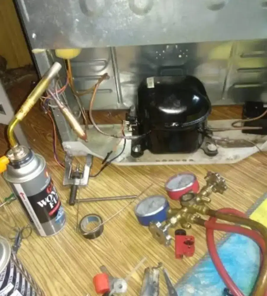 SERVICE KULKAS DAN FREEZAR