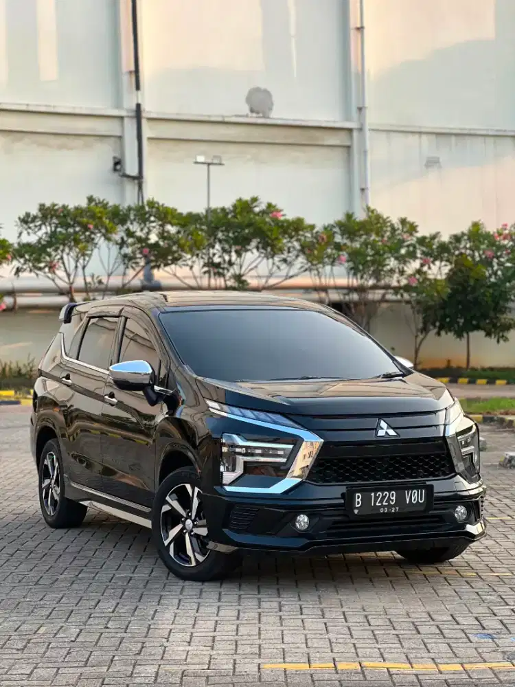 Xpander New Ultimate Matic 2022 Hitam