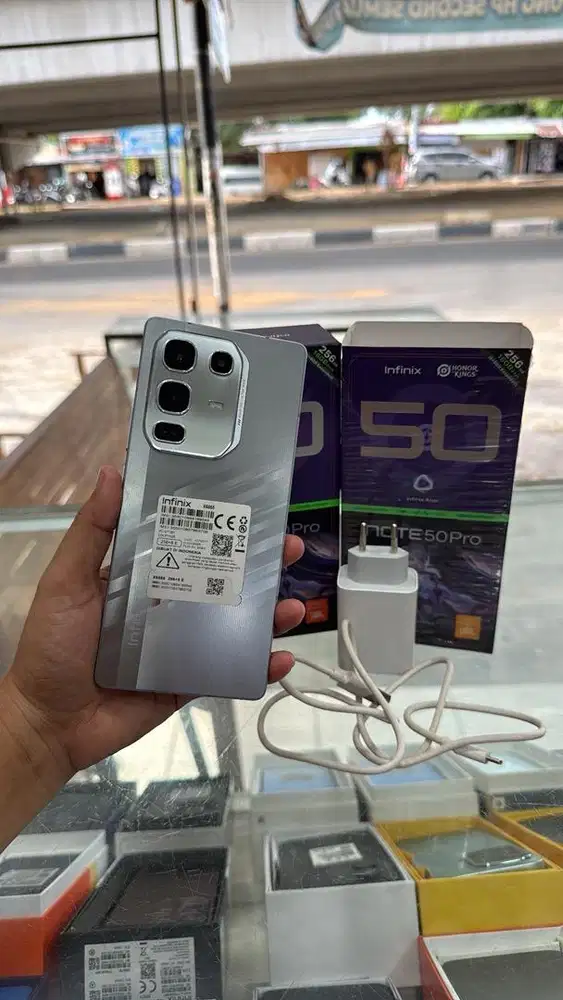 INFINIX NOTE 50 PRO RAM 16/256 LIKE NEW LIMITED EDITION SUPER KEREN