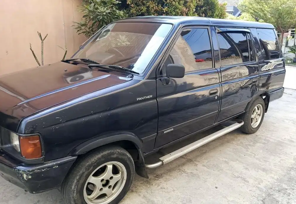 Isuzu Panther Tahun 1996 2.300 cc