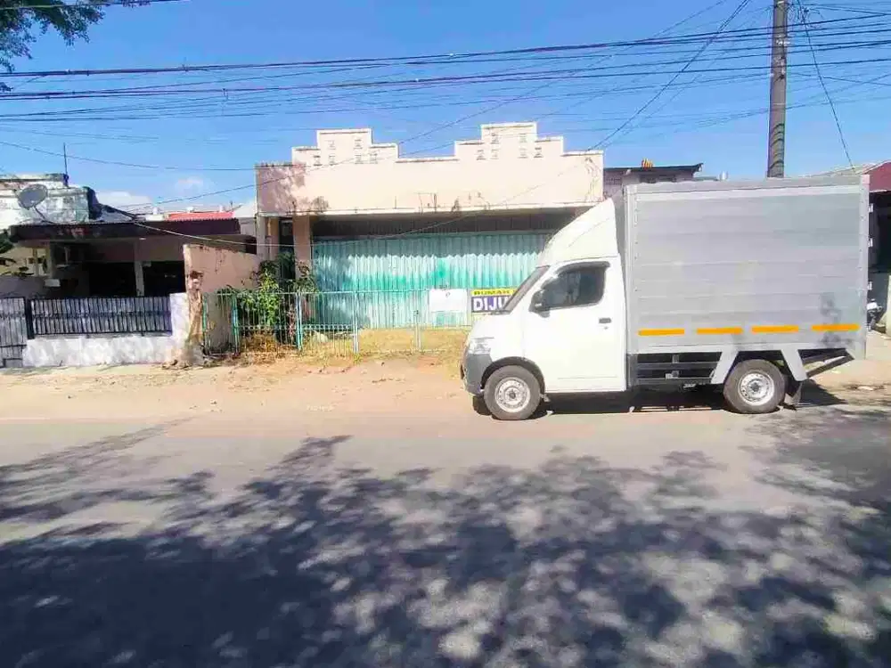 Ruko/Gudang Jl Tupai
19.5X28, 1 Lantai
Lt 266 M² LB 218,5 M²
PDAM 1 Kamar Mandi
Parkir Bisa 3 Mobil Jejer
1.300 Watt SHM
Rp. 5 Milyar