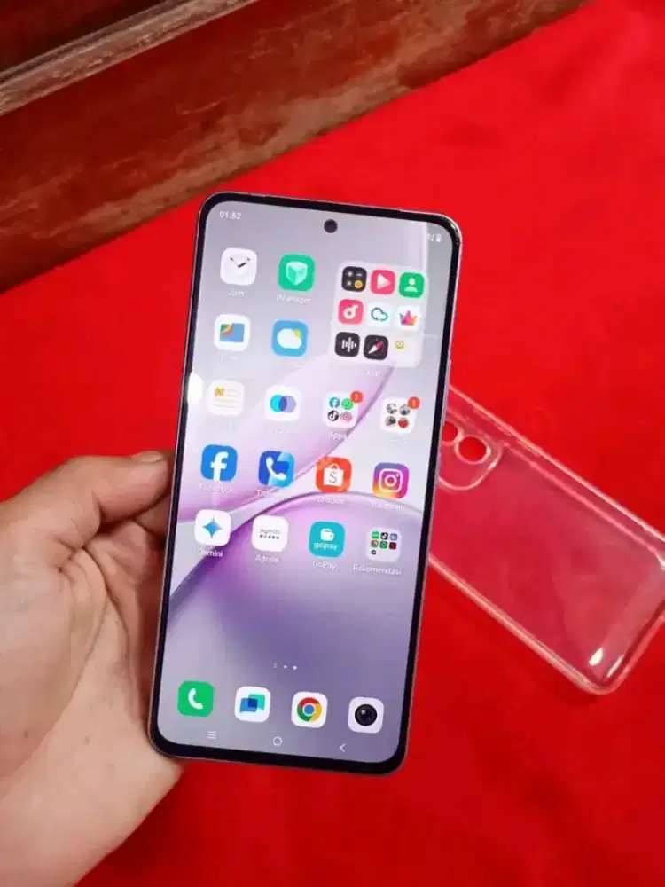 Vivo y400 ram 8+8/128 batre 600 mah sidik jari di layar nfc akfif