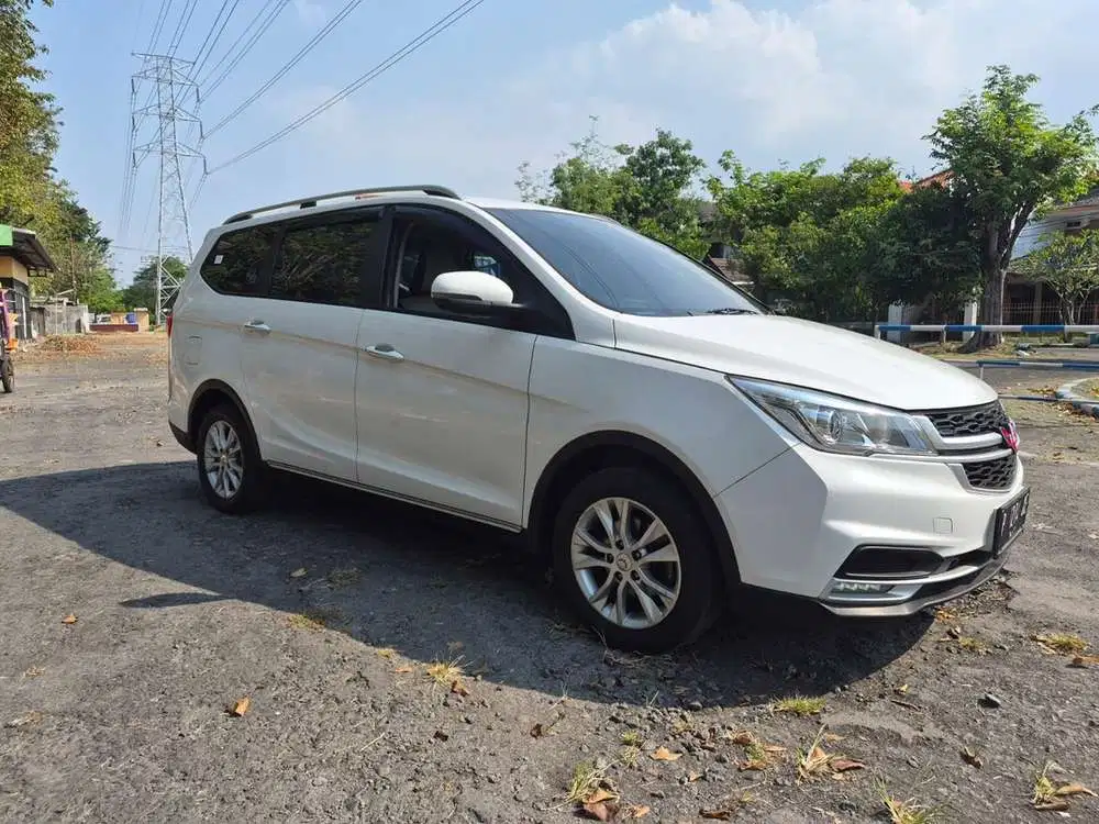 Wuling Cortez Turbo Matic Captain Seat Mulus Like New