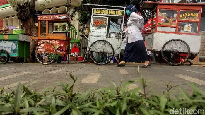 LOWONGAN FREELANCE PENCARI LAPAK JUALAN