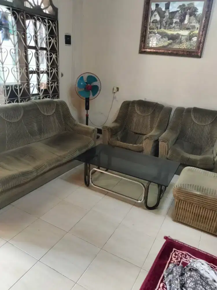 Sofa Sett Bekas