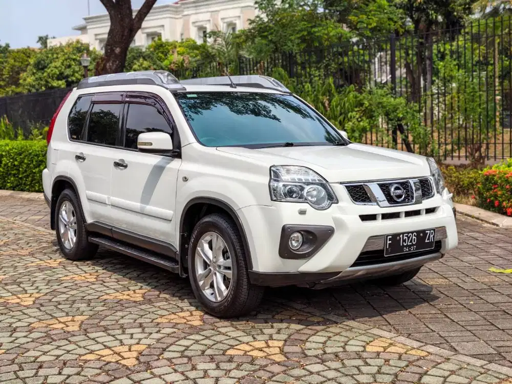 X-Trail 2.5 XT AT 2014 Pajak Panjang Mulus Terawat Siap Pakai