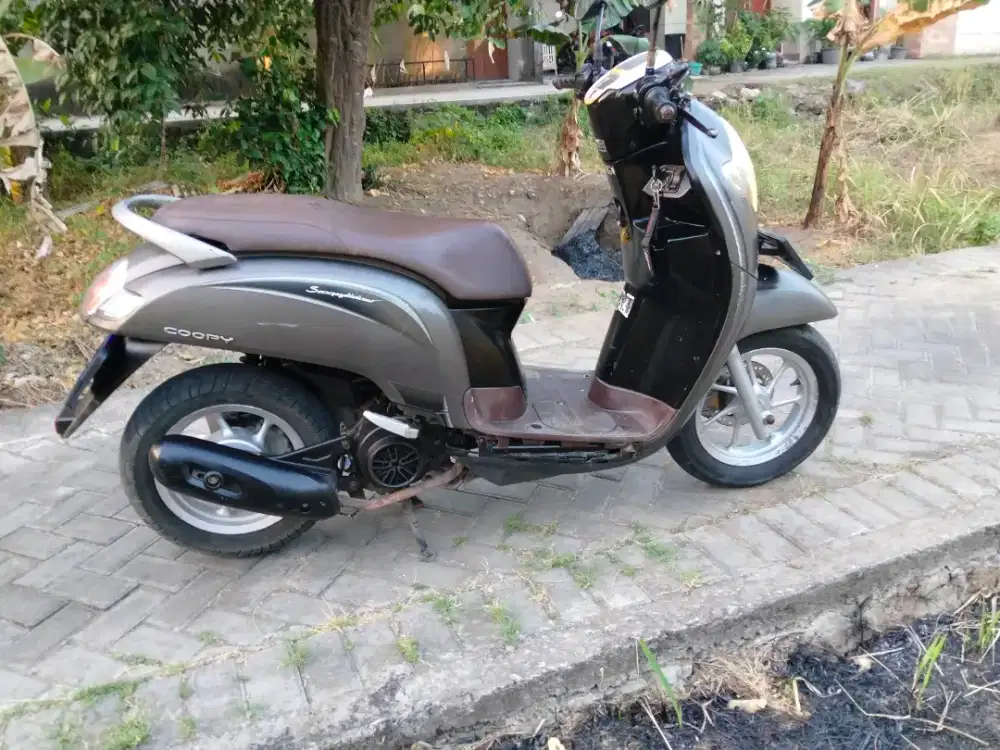 Scoopy 2018 plat B BPKB only