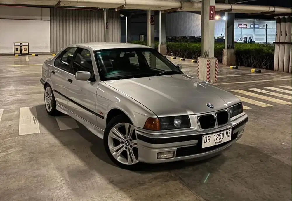JUAL BMW E36 323i